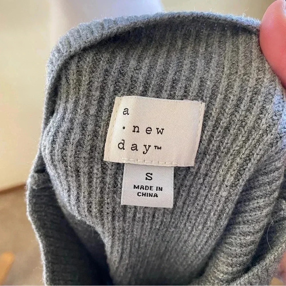 A New Day Target Sleeveless Sweater Vest Gray Knit Turtleneck Ribbed: Size Small - Picture 5 of 8